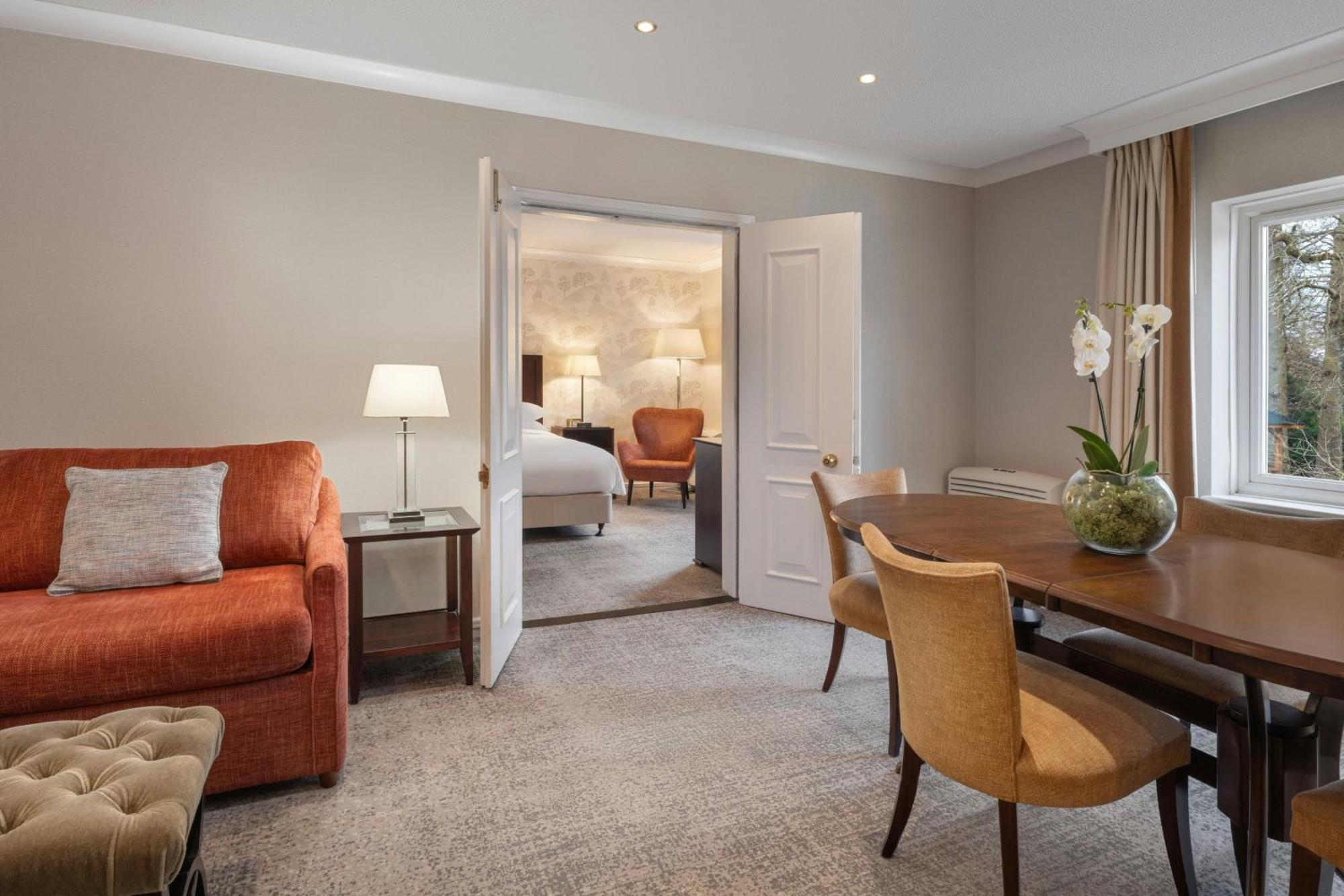 Delta Hotels By Marriott Tudor Park Country Club Maidstone Exterior foto